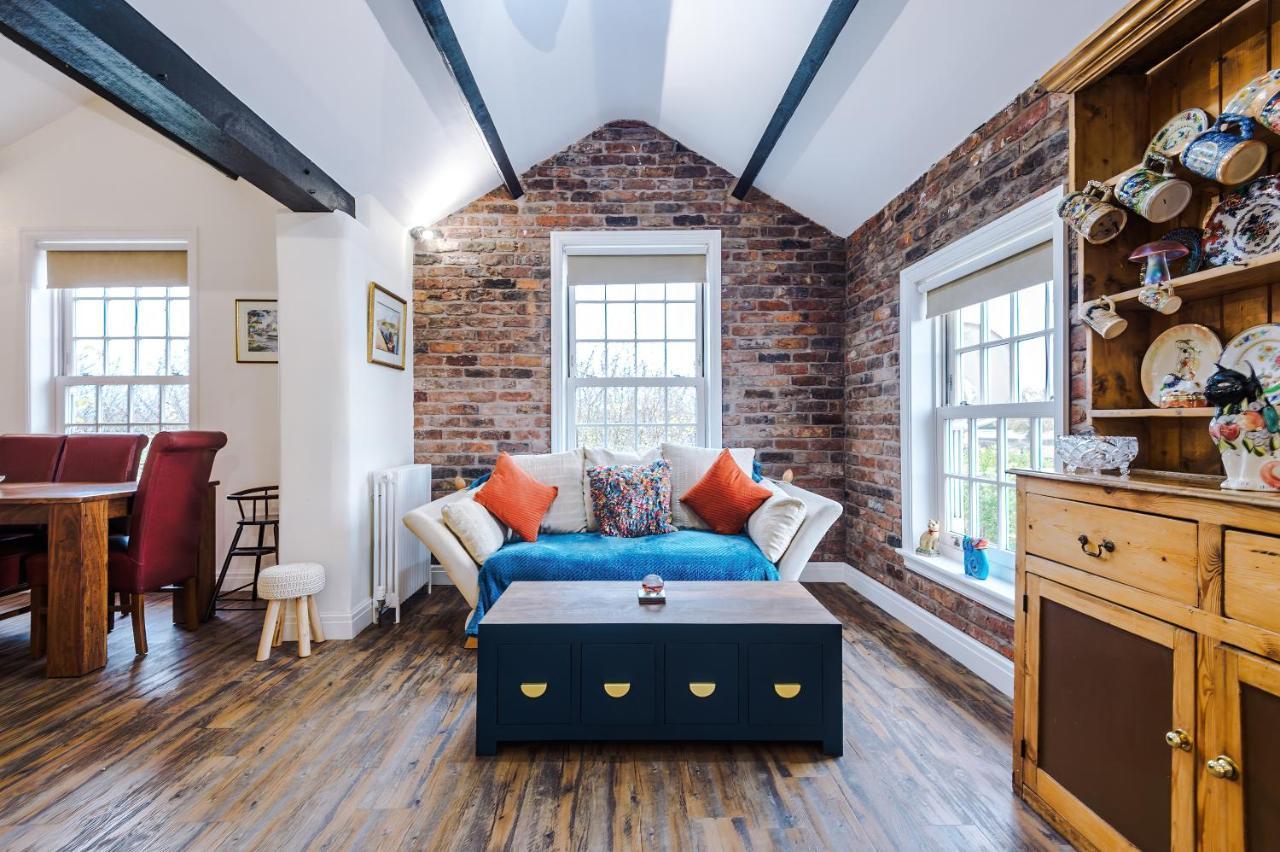 Belvedere House - Serene Countryside Escape - 4 Bedrooms Sleeps 8 샌드배치 외부 사진